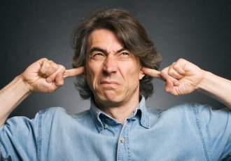 Шум в ушах: лечение самостоятельно в домашних условиях