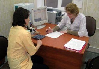 Какой специалист занимается лечением головных болей?