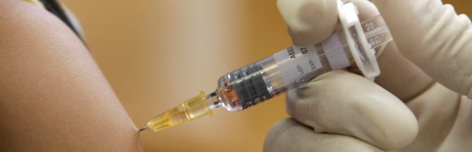 Когда делать прививку от клещевого энцефалита, противопоказания и возможные побочные эффекты